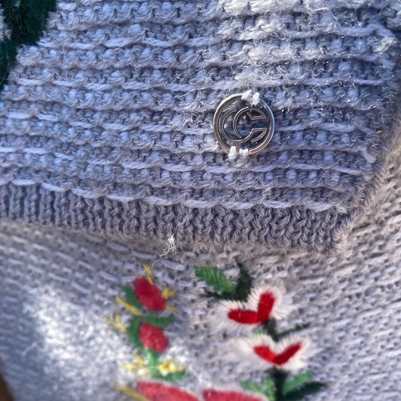 Chaos long scarf with vibrant floral embroidery warm wool & acrylic one size - Picture 4 of 7